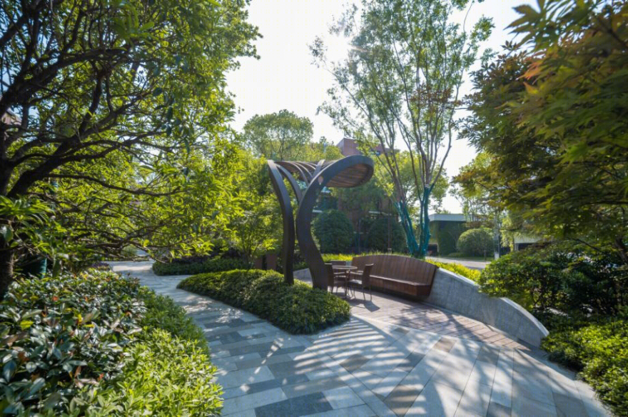 上海朗詩新西郊住宅景观 | 现代与传统交融的设计佳作-11