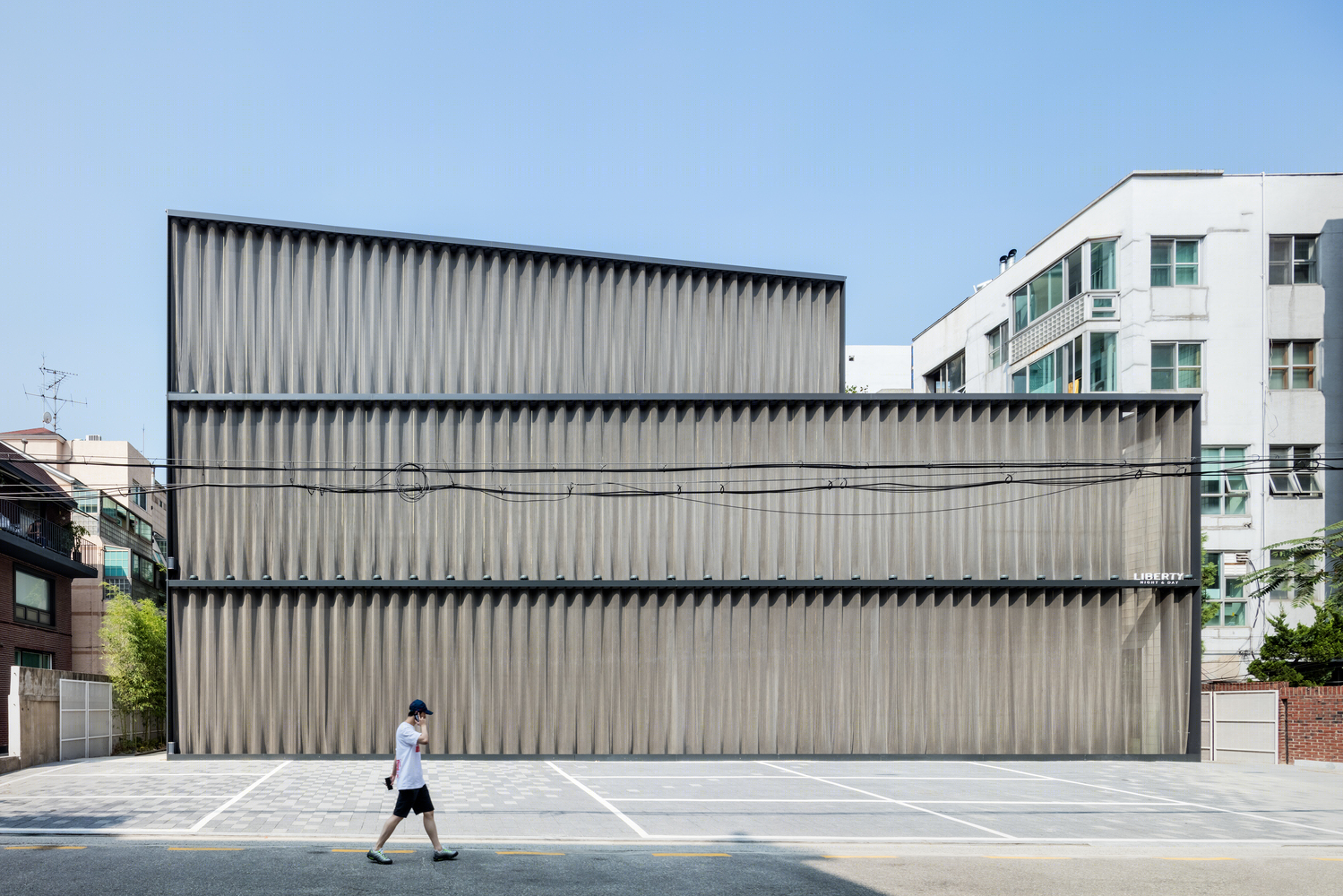 首尔江南区 Dosandae·ro 大街商业建筑改造-9