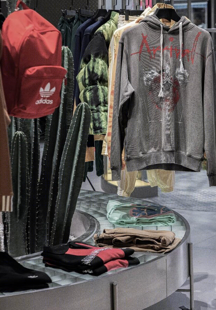 渐变霓虹灯下的格栅圆柱体商店-16