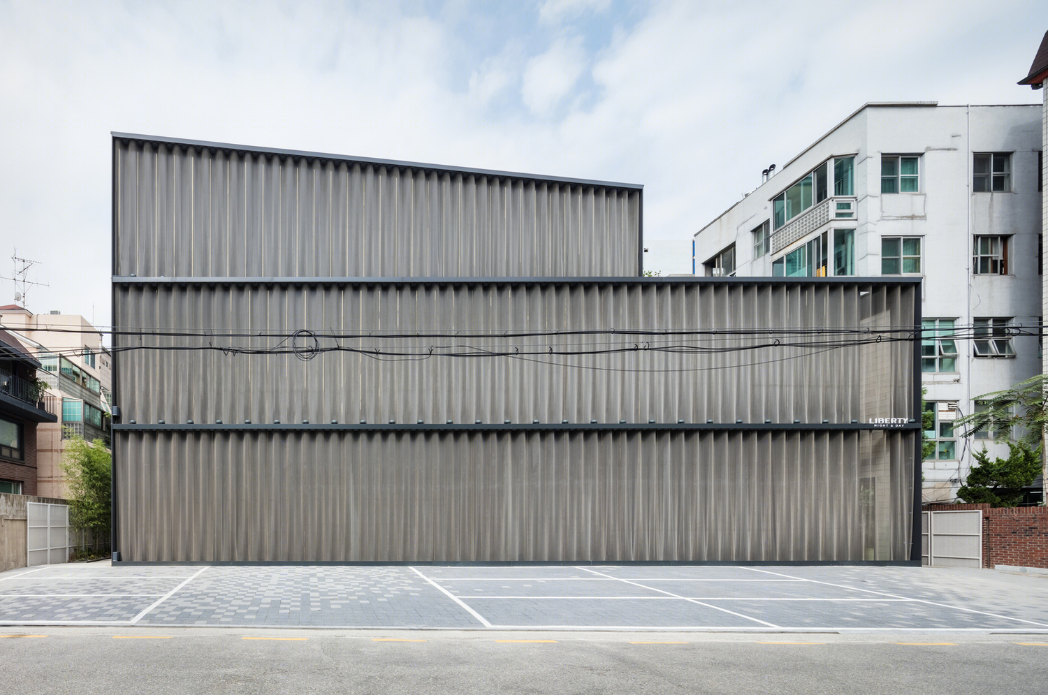 首尔江南区 Dosandae·ro 大街商业建筑改造-10
