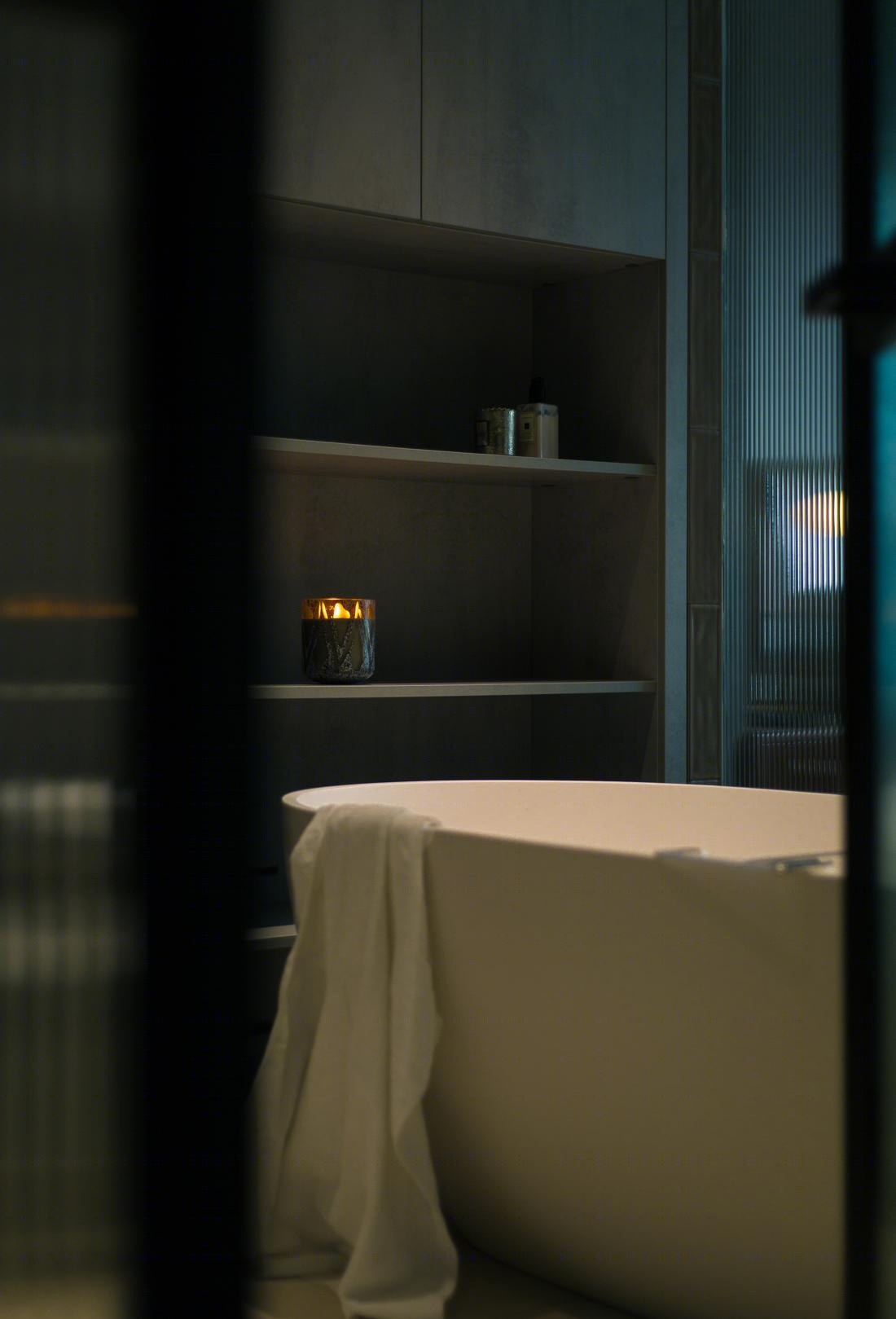 复古时光里的静谧享受·改造后的舒适住宅-43