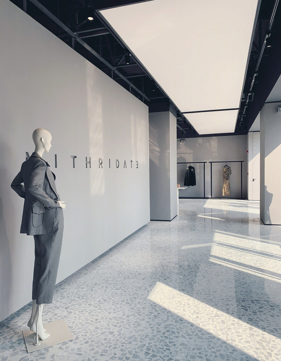 MITHRIDATE HAUTE COUTURE 概念店丨中国深圳丨睿上形素室内设计有限公司-2