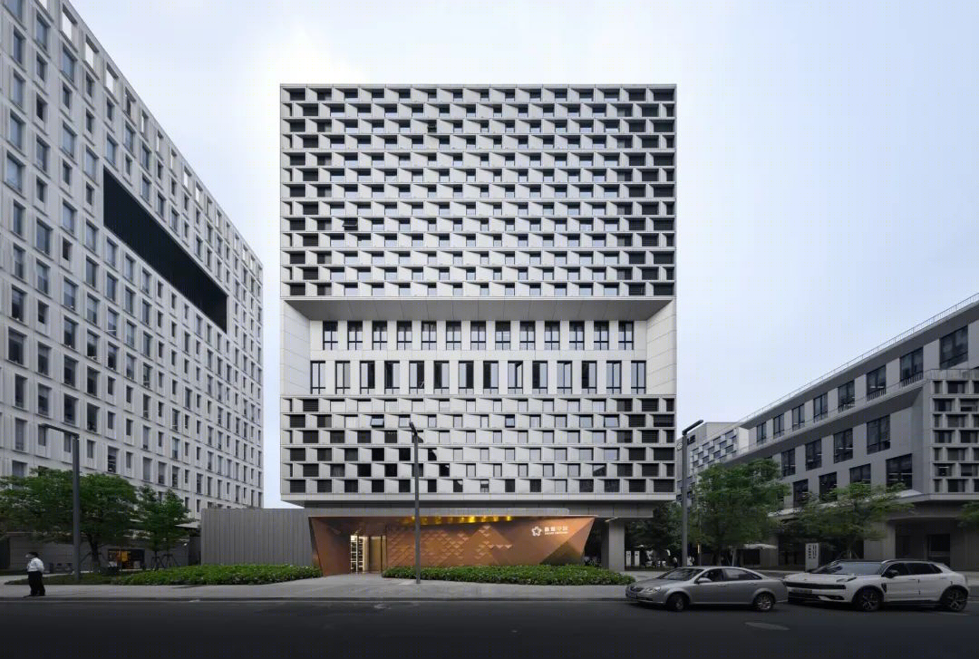 鑫耀中城展示中心立面改造丨中国上海-6