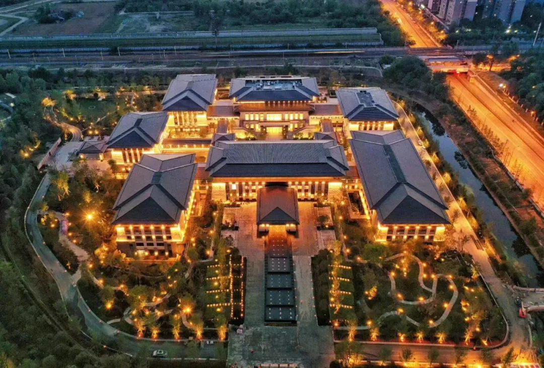 锦城湖酒店丨中国成都丨万盖美式建筑-22