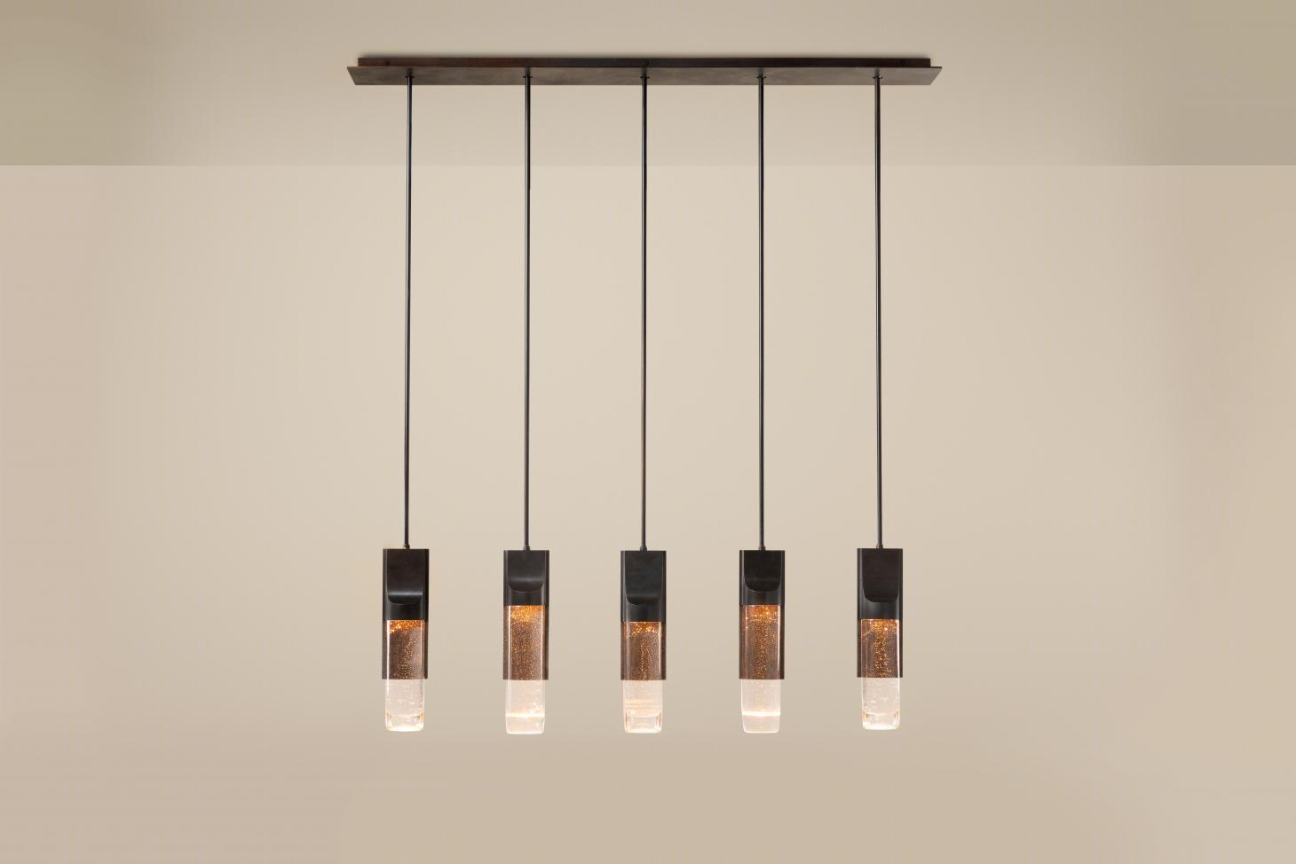 New Chicago-based 设计公司 Refractory 推出-14