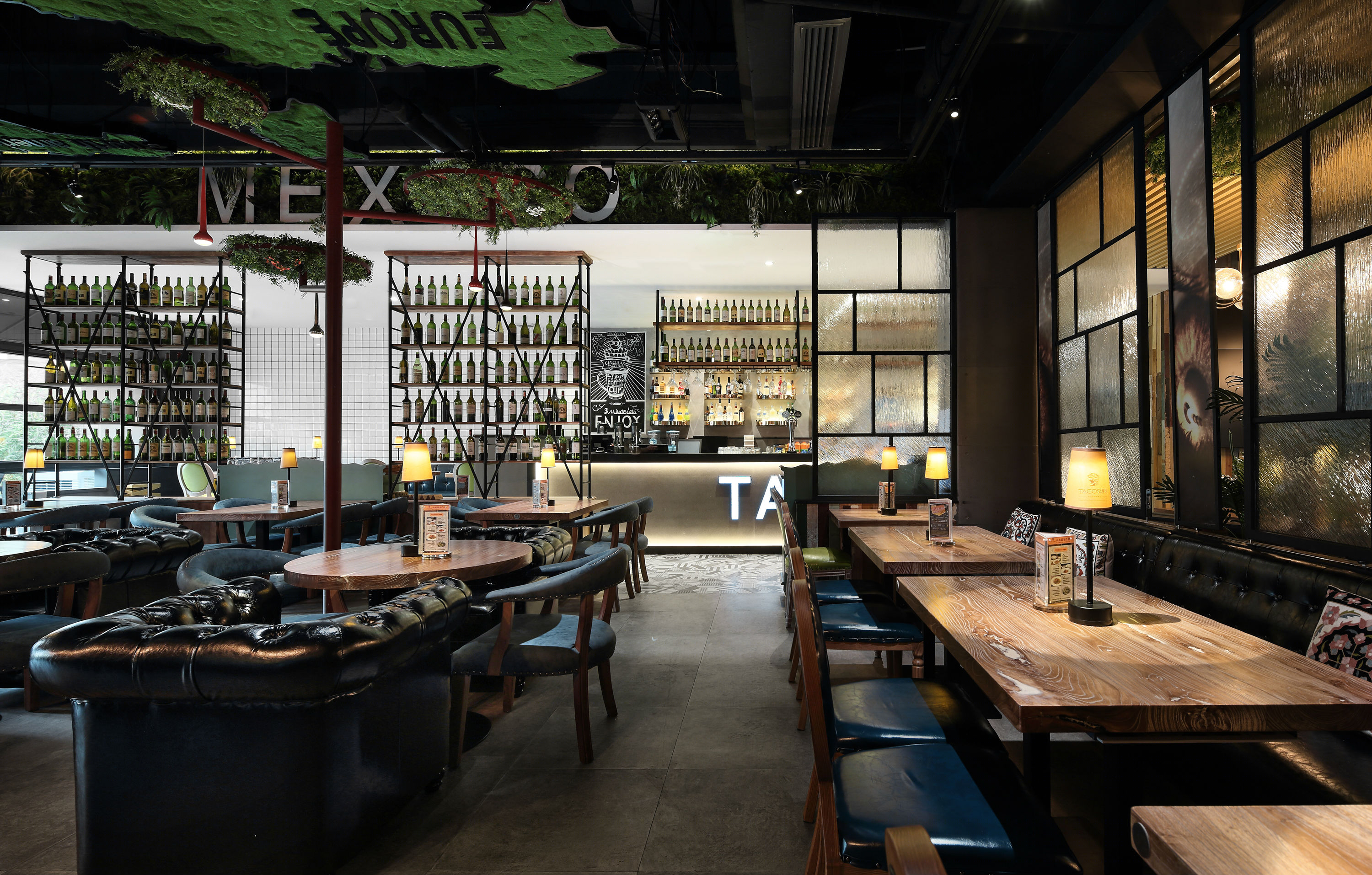 广州祈福名家街区“怀旧摩登”餐吧设计-8