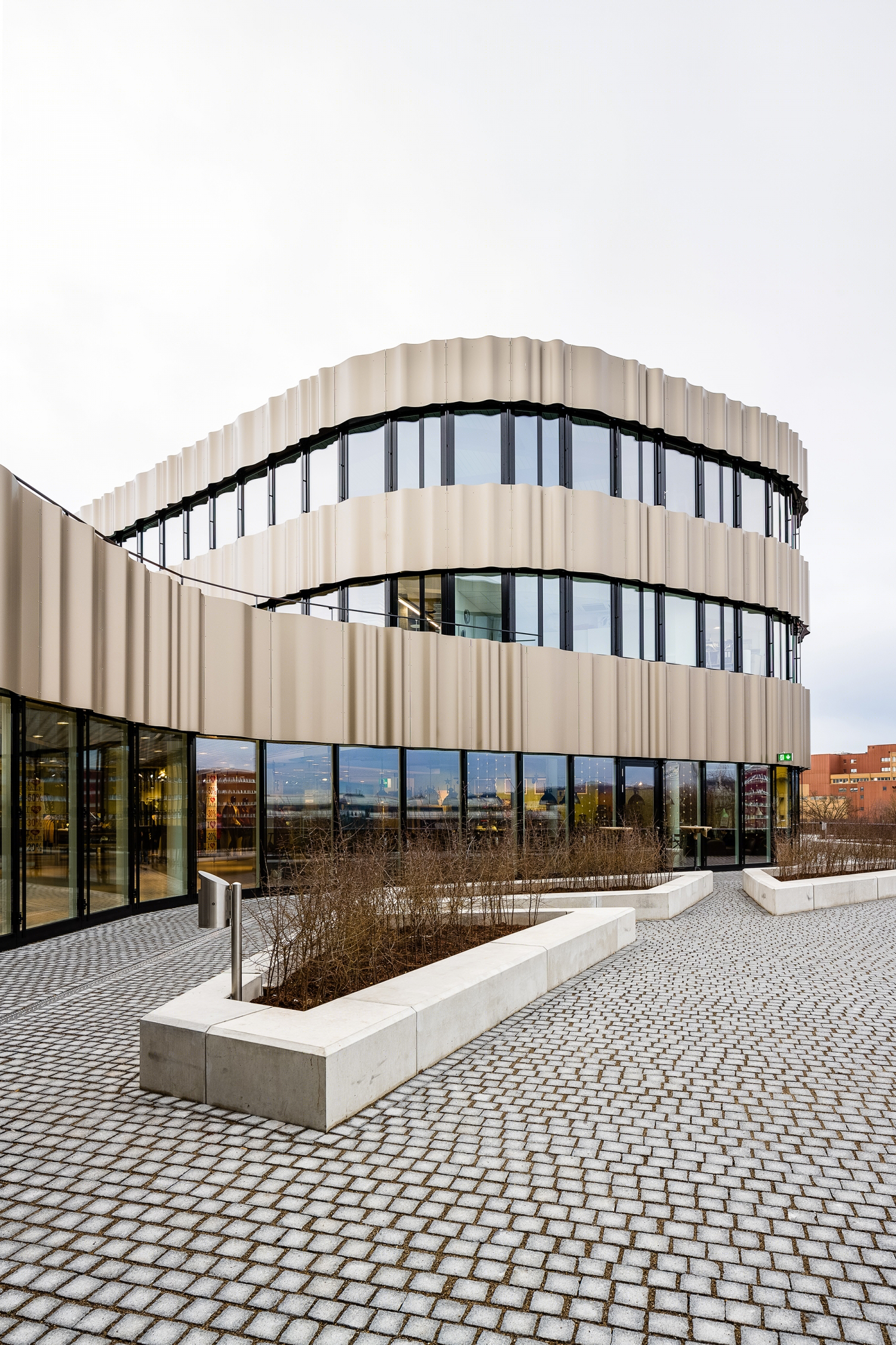 瑞士INSIDE精品中心丨Holzer Kobler Architekturen-11