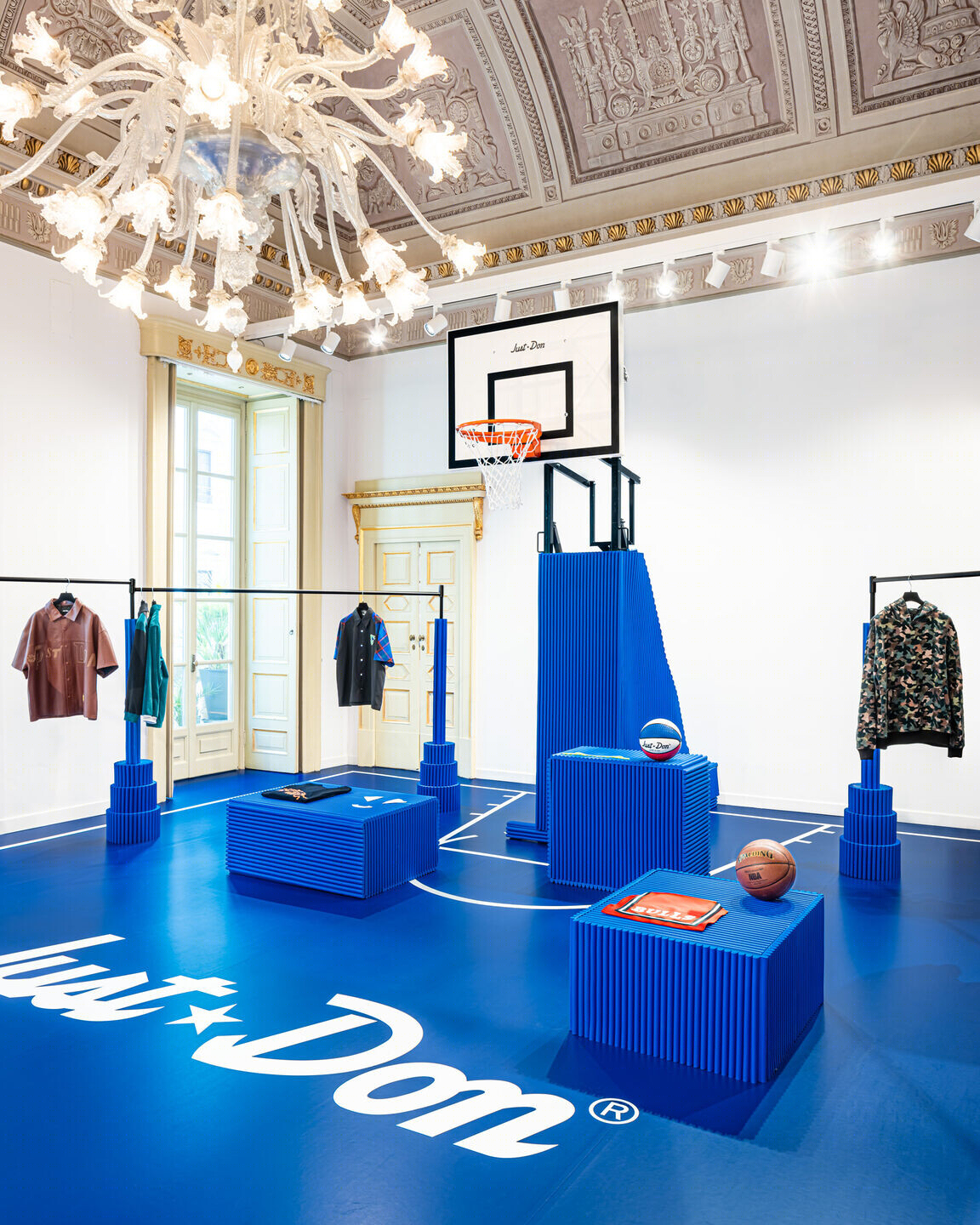 Just Don 米兰新展厅的 Onda 波浪设计防护丨意大利米兰丨Codex-18