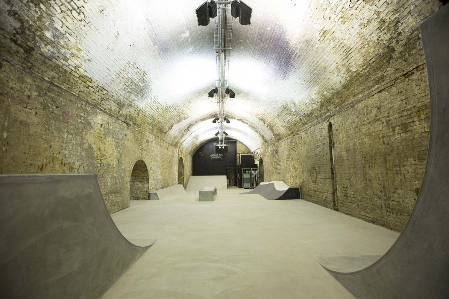 英国货车和滑板爱好者之家 (The House of Vans London)-30
