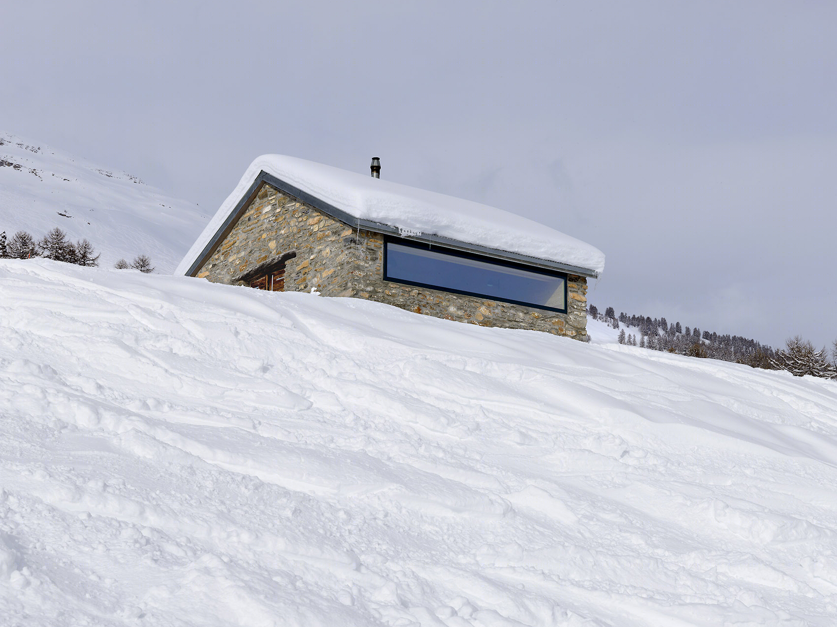 瑞士高山滑雪胜地 Gaudin 小屋改造，原汁原味呈现自然美-8