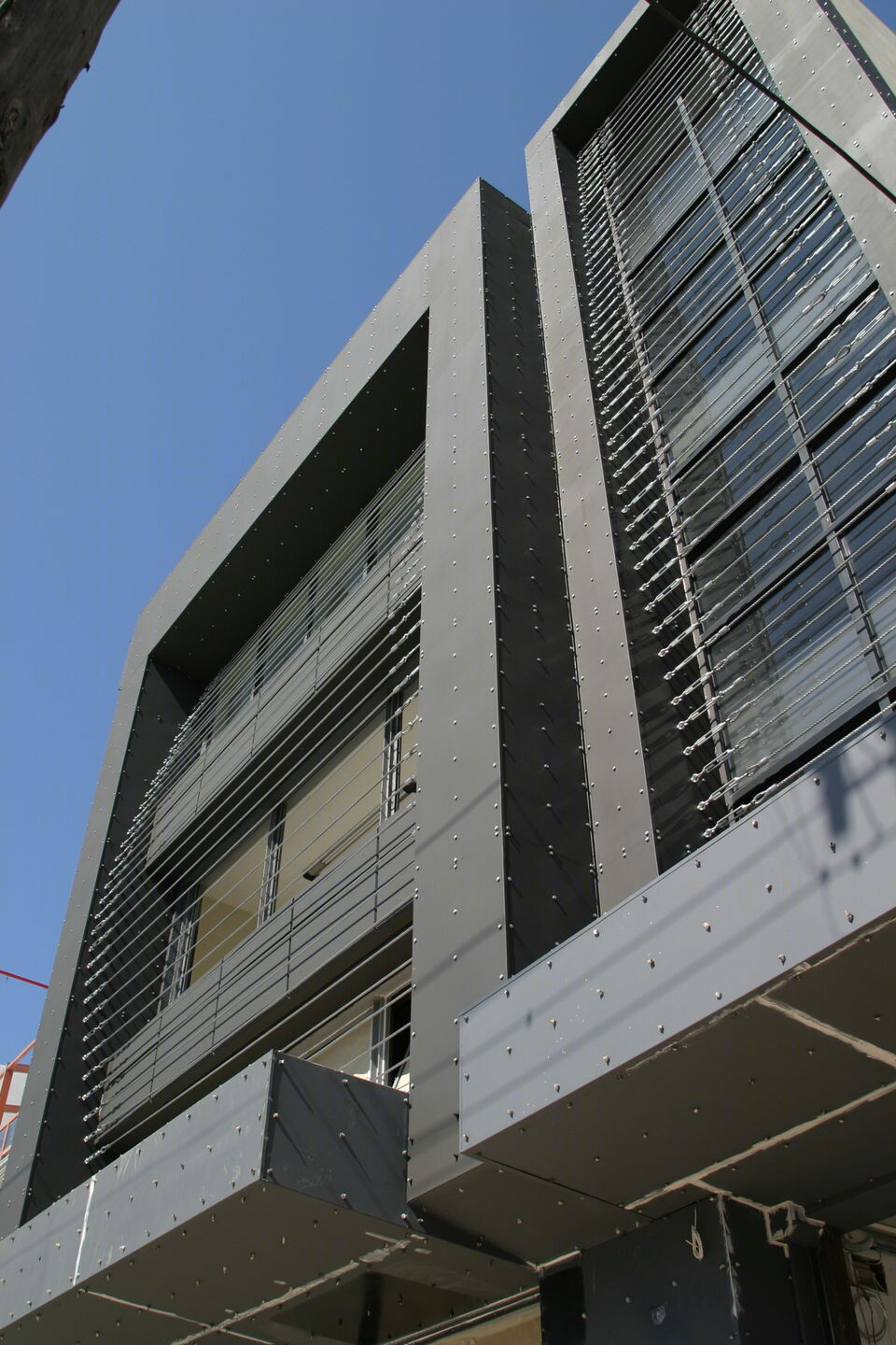 金属琴弦大楼-40