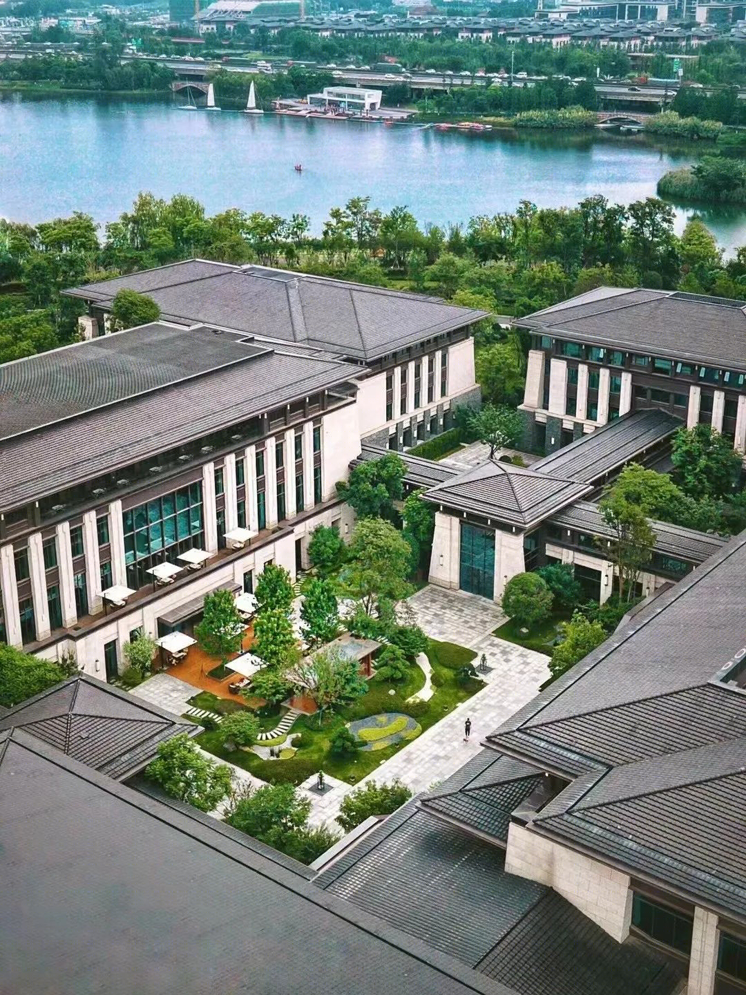锦城湖酒店丨中国成都丨万盖美式建筑-25