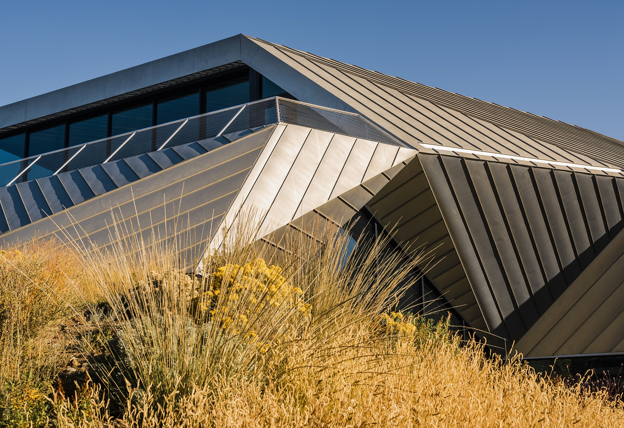 Shapeshifter Ogrydziak Prillinger Architects-12