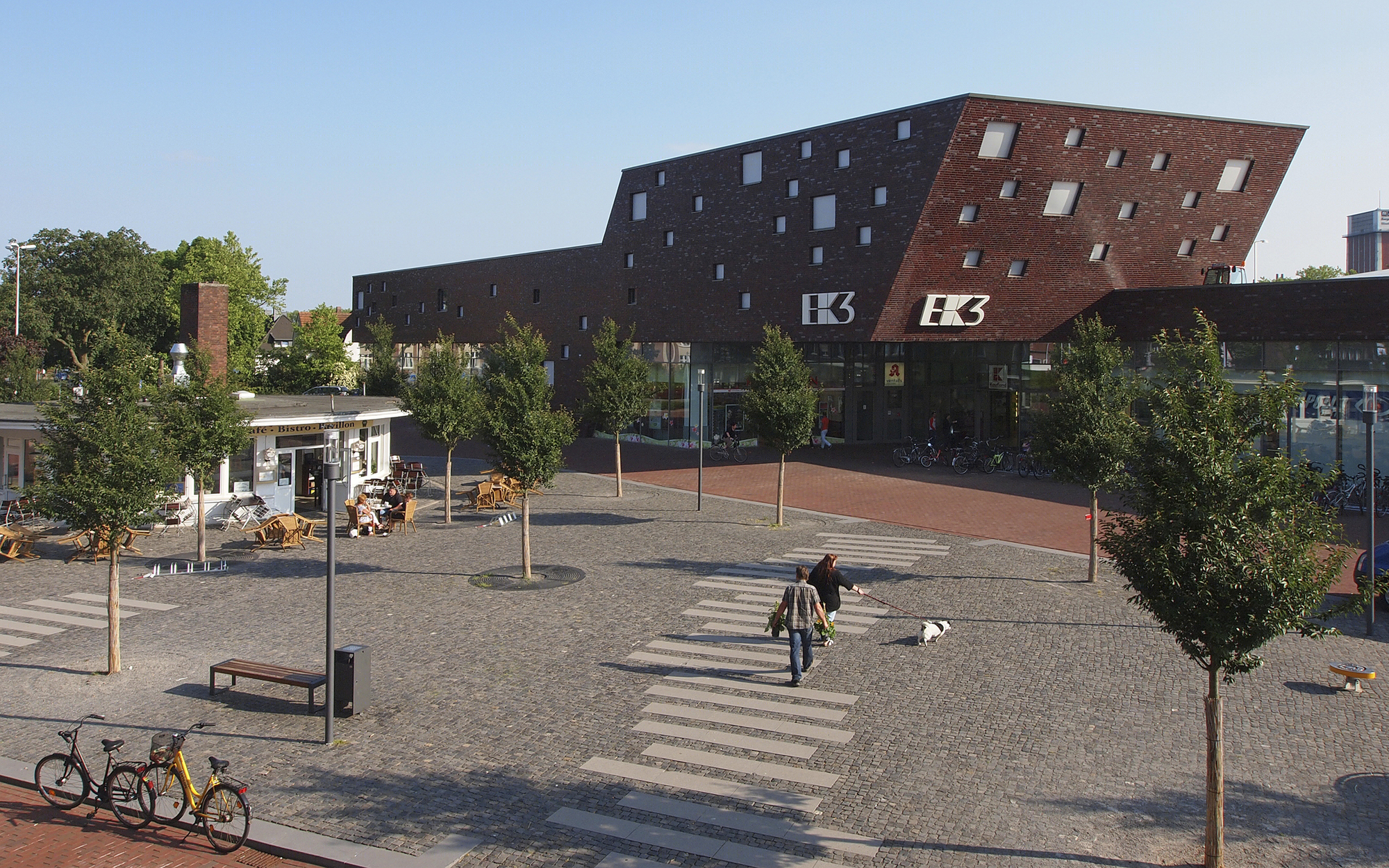 德国 Kamp·Lintfort 购物中心丨bob-architektur-11