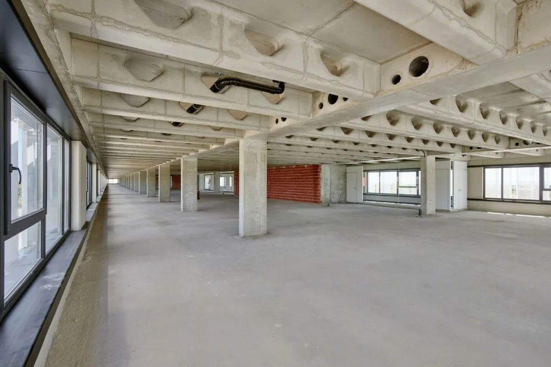 西班牙集装箱建筑 · 灵活办公空间的创新设计-50