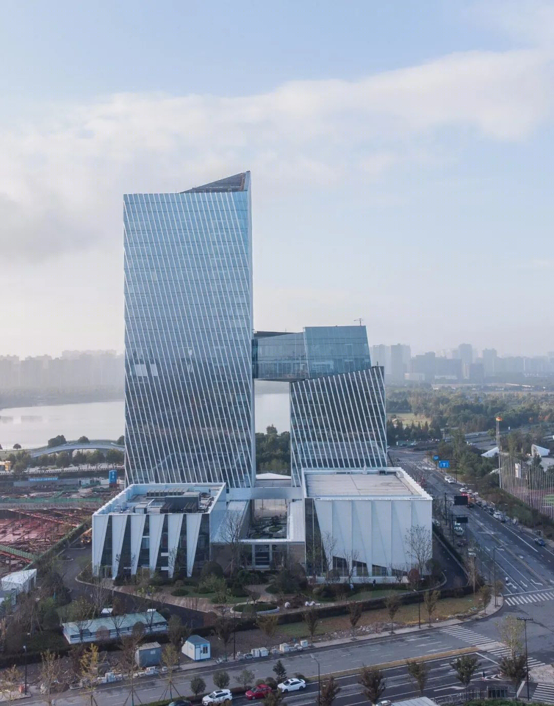 南京新能产业园丨中国南京丨栖城设计-43
