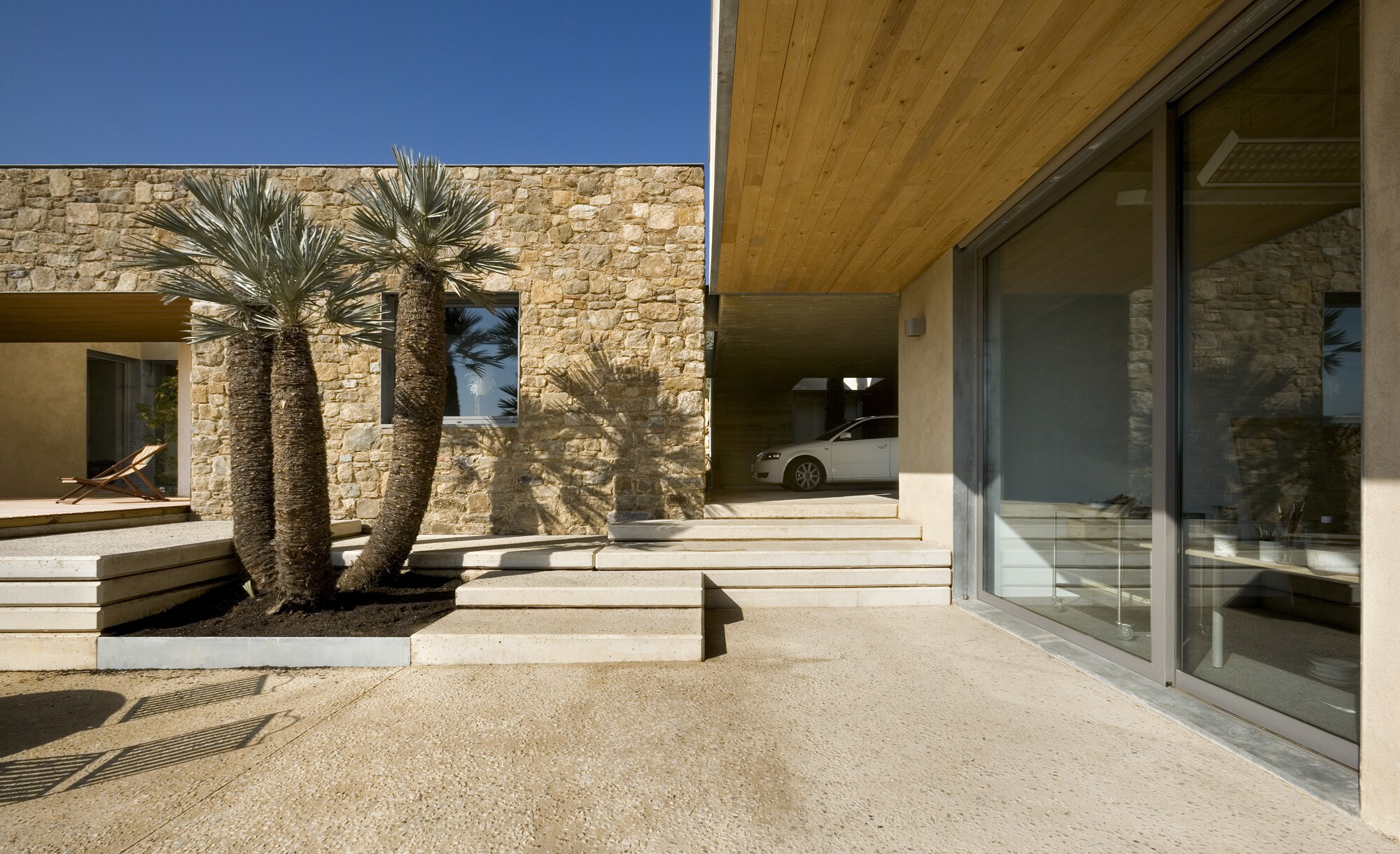 Bach Arquitectes 打造西班牙家庭画室 | 融入自然,功能齐全-12
