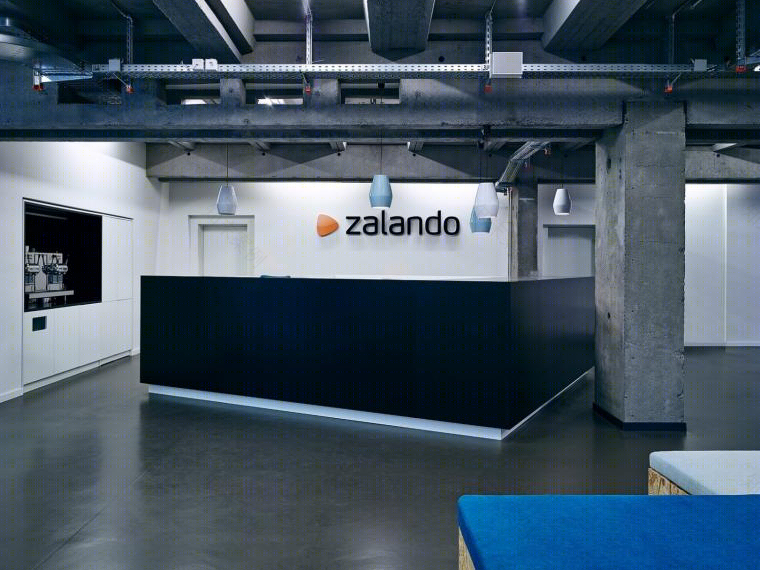 打破传统布局,打造工业风 Zalando 德国总部办公室-23
