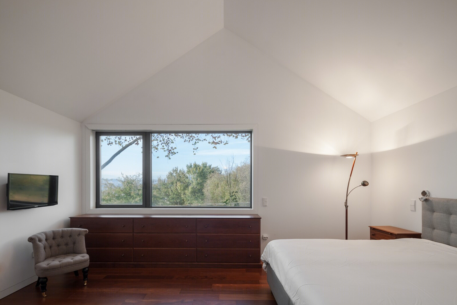 葡萄牙四宅之家 | 与自然共生的创意布局-11