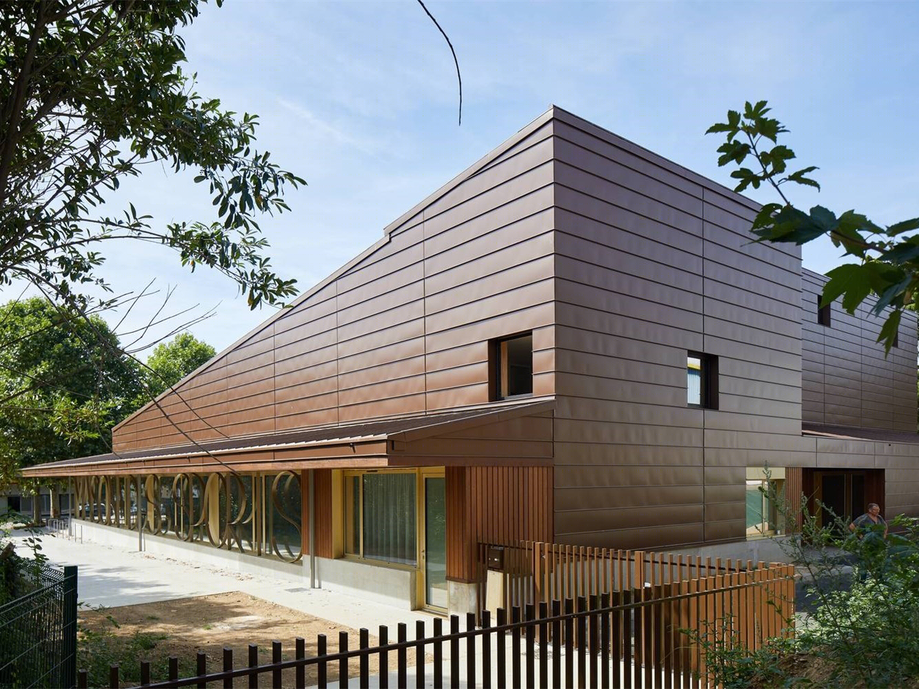法国卢浮宫体育馆丨AtelierFéret,Frechon Architectes-4