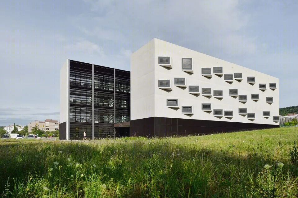 普利莫斯卡大学 Livade 校区教学楼 1.0 / dekleva gregorič architects-6