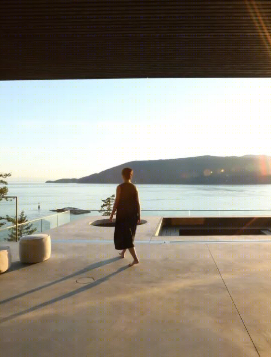 加拿大黑崖海景别墅丨McLeod Bovell Modern-1