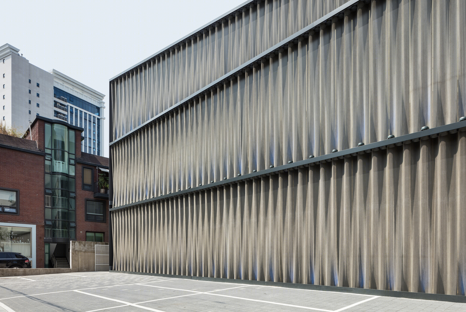 首尔江南区 Dosandae·ro 大街商业建筑改造-16