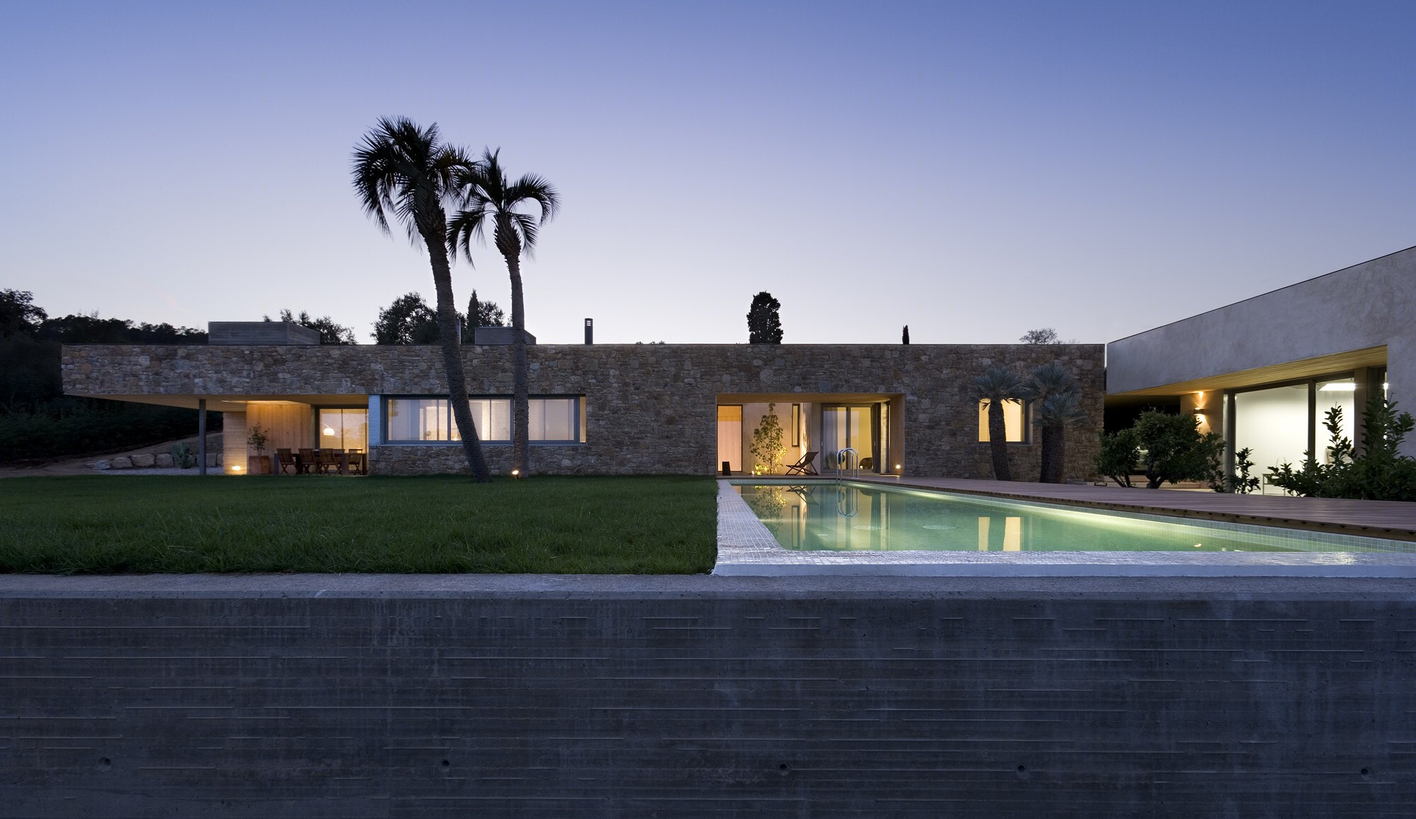 Bach Arquitectes 打造西班牙家庭画室 | 融入自然,功能齐全-14