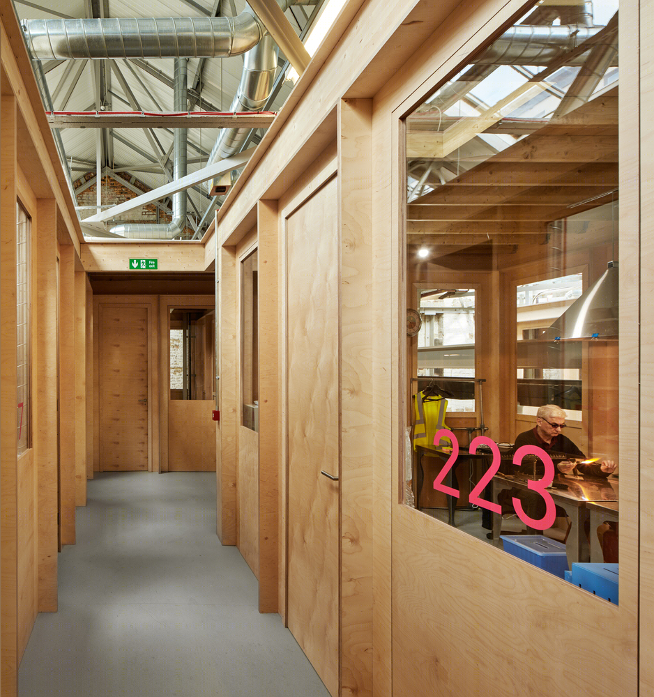 英国Forge办公室和展览建筑-15