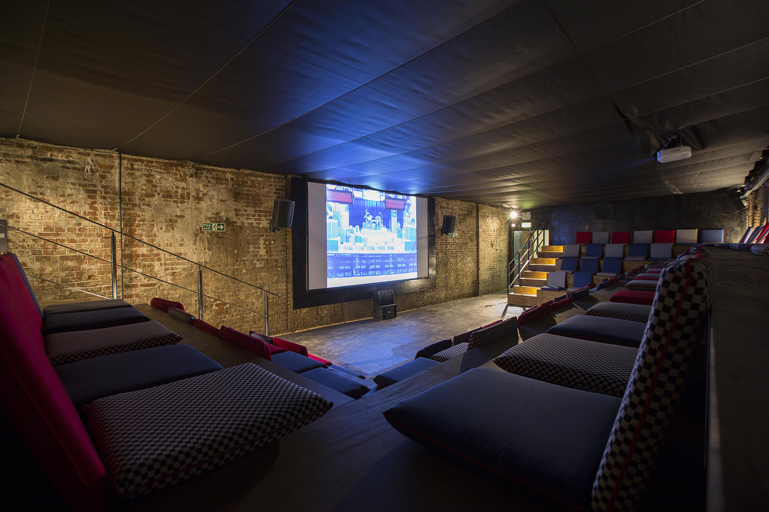 英国货车和滑板爱好者之家 (The House of Vans London)-34