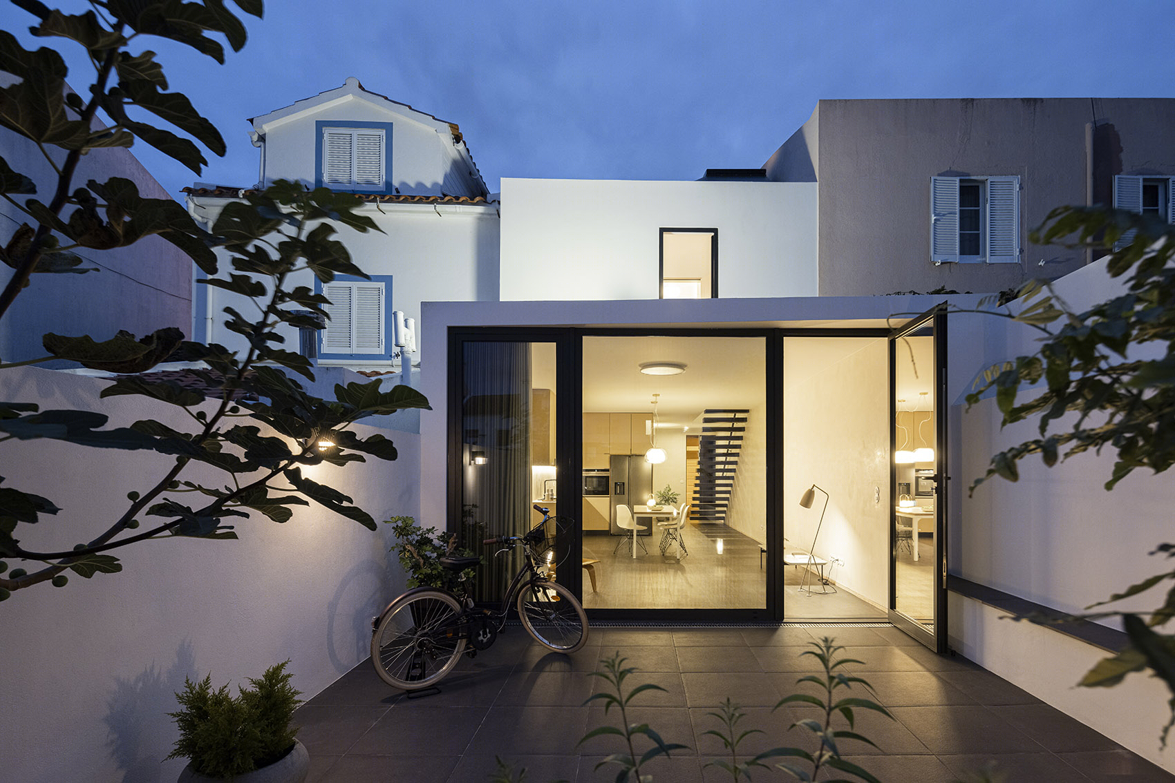 风车住宅丨葡萄牙蓬塔德尔加达丨Ivo Tavares Studio-55
