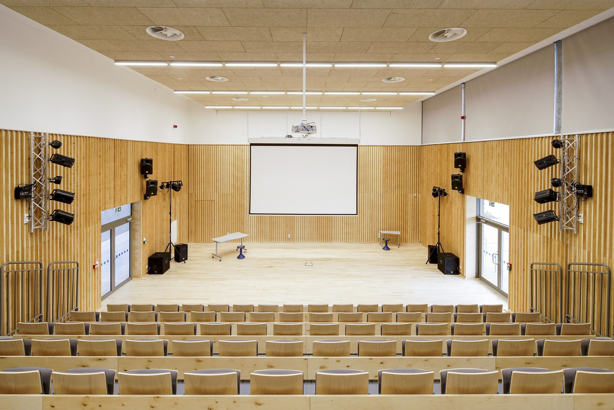 波兰 Gdynia 教育综合大楼丨Piotr Hardecki Architect-10