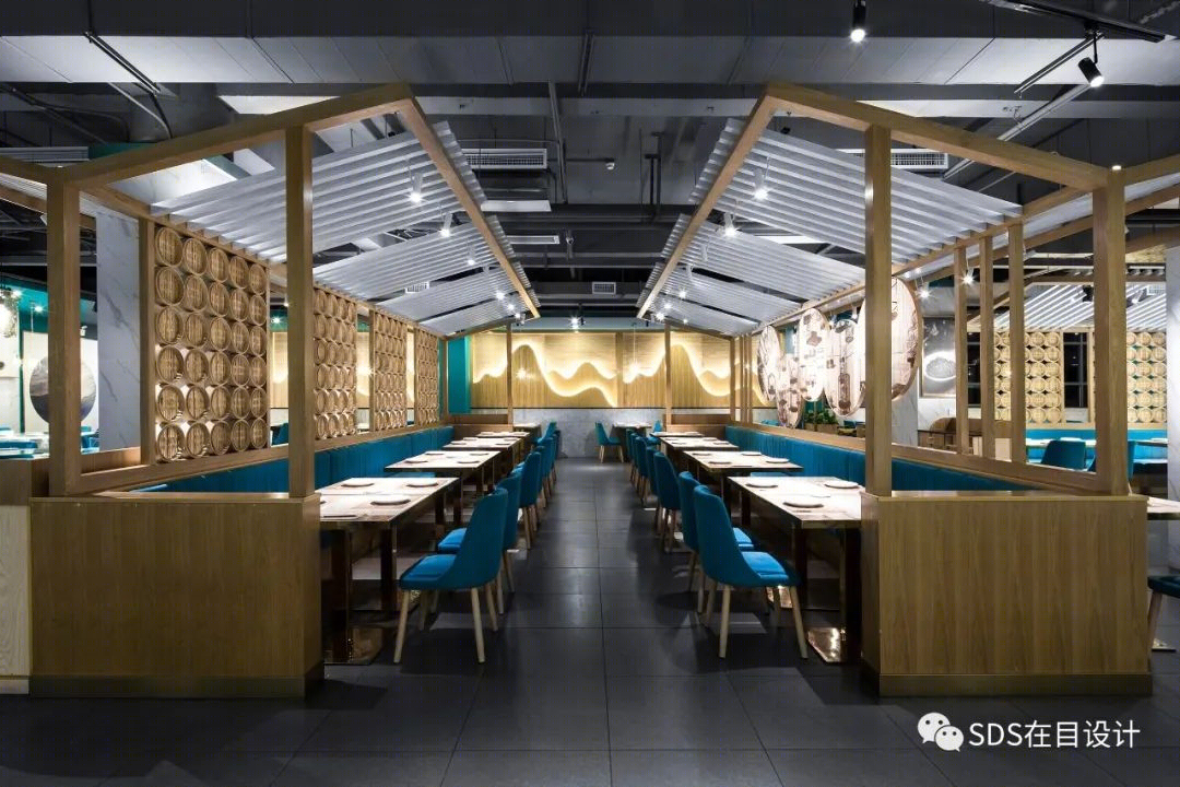 丹霞地貌融入餐厅,呈现简约原生态就餐体验-0