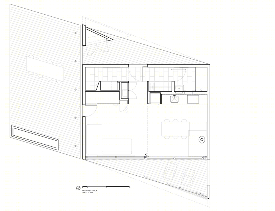 岩石上的小屋-40