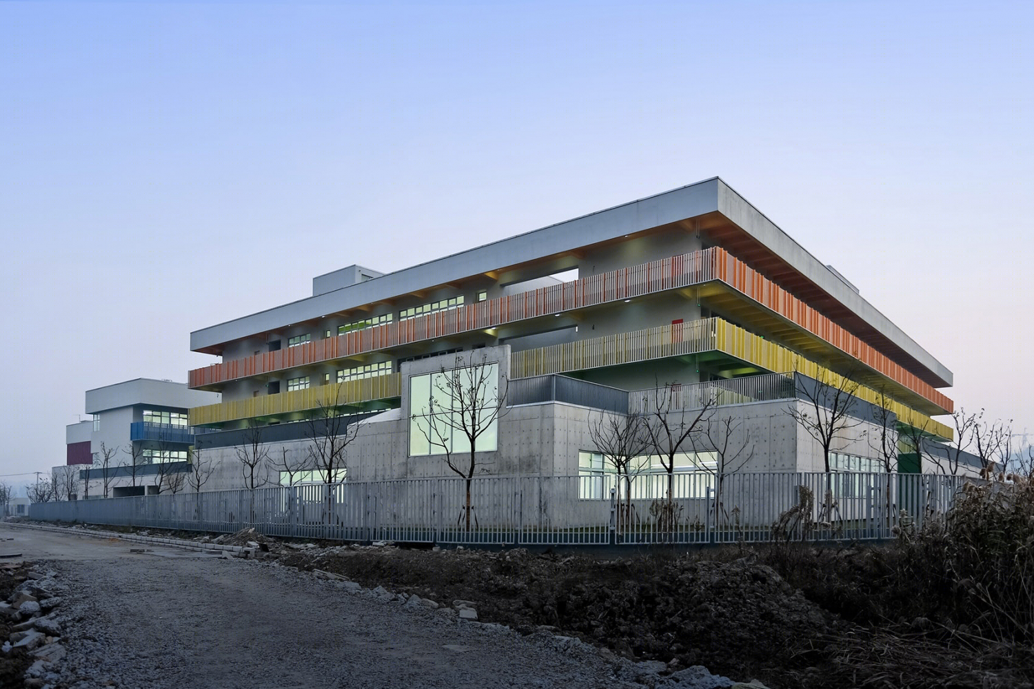 上海崧淀路初中学校-2