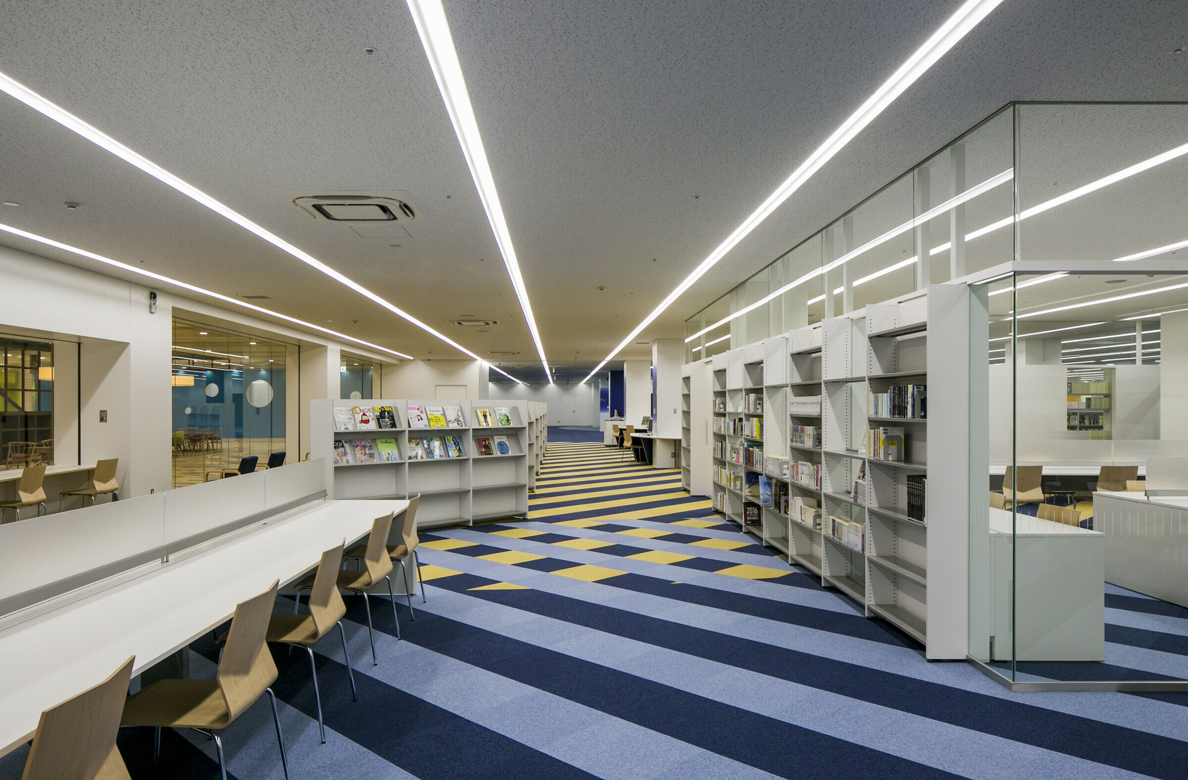 玉野市图书馆与社区学习中心 · 海上之盒丨日本丨MIKAMI Architects-19