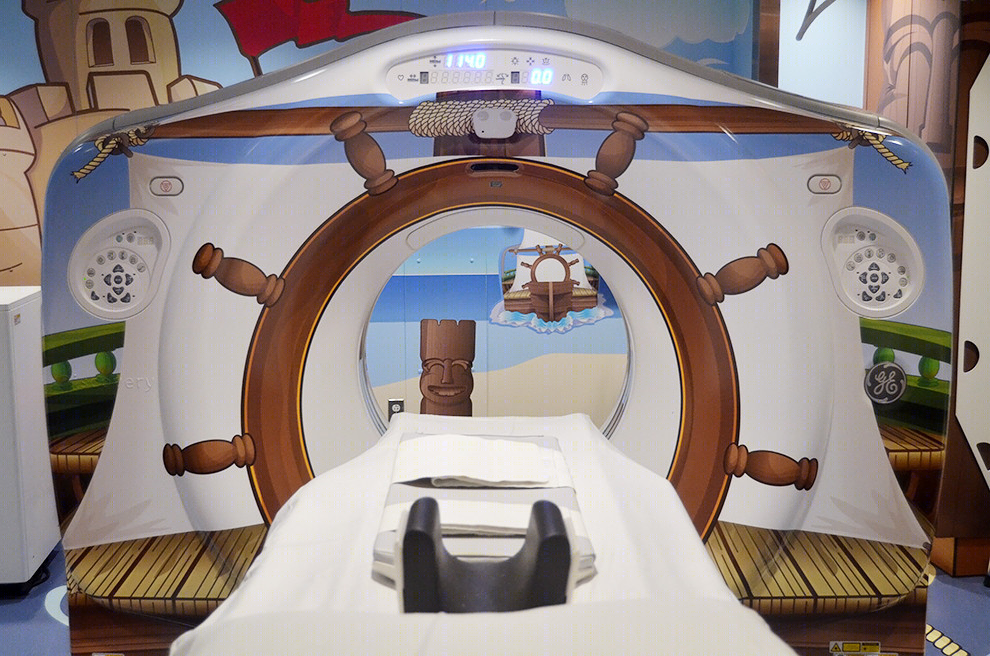 纽约医院创意打造“海盗船”CT 扫描室-15