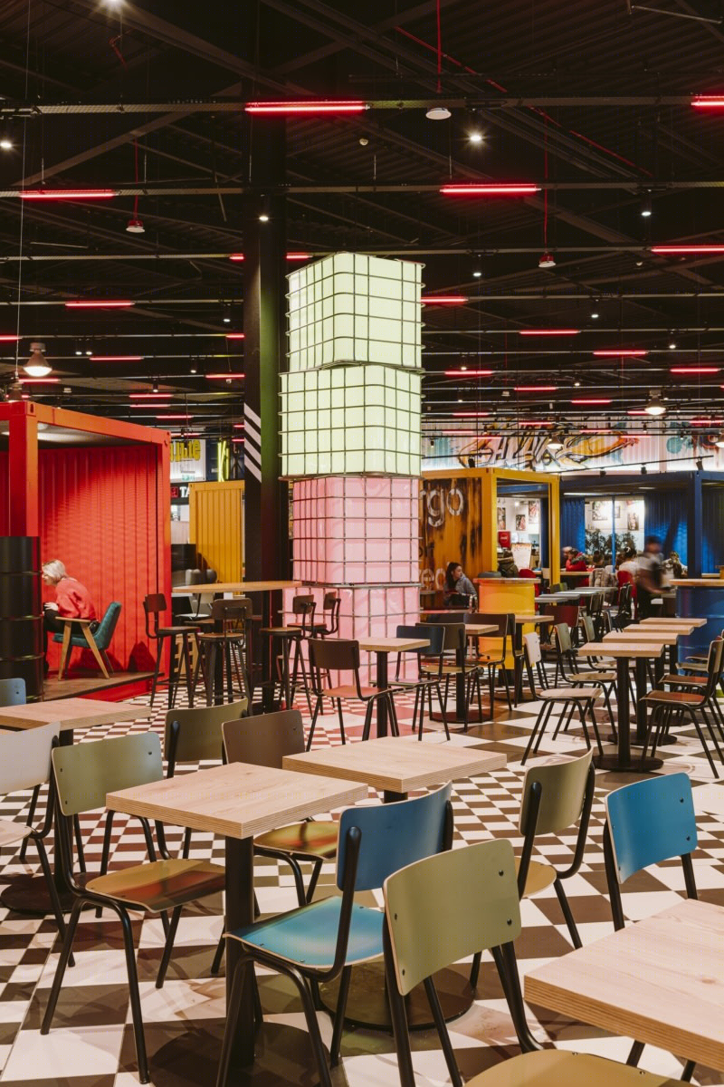 波兰 Szczecin 港口风情快餐店 Foodport丨MIXD-9