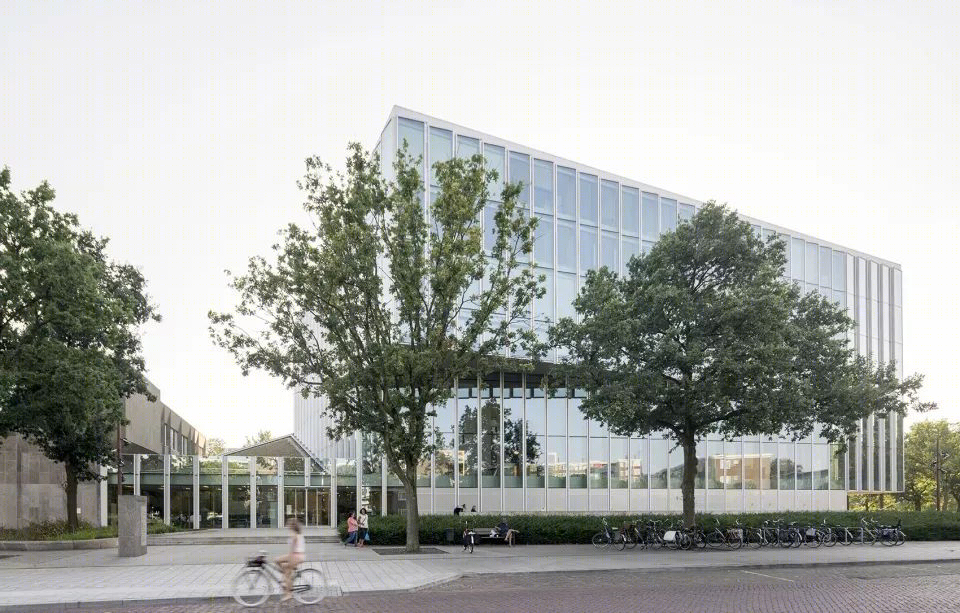 透明与连通的 Zwolle 法院大楼扩建-8