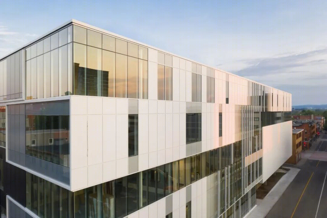 极简现代社区中心丨加拿大丨STGM Architects + CCM2 Architects-27