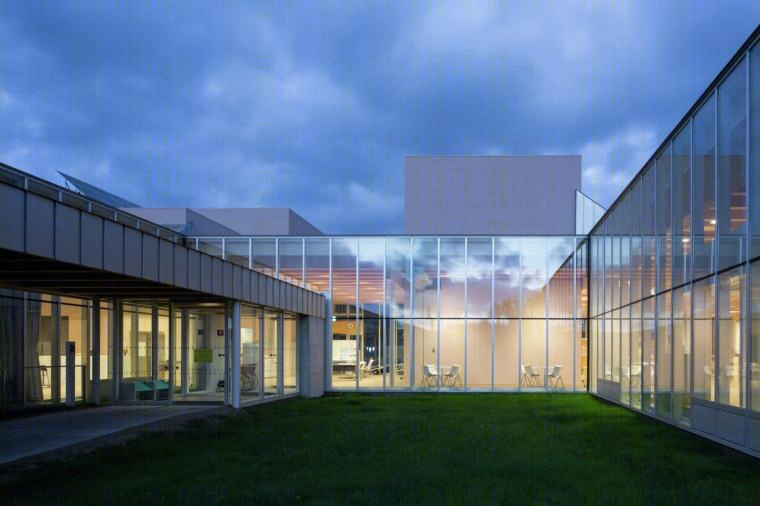 日本丰富町社区活动中心丨Atelier BNK-16