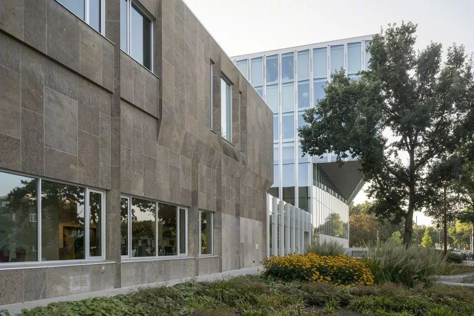 透明与连通的 Zwolle 法院大楼扩建-10