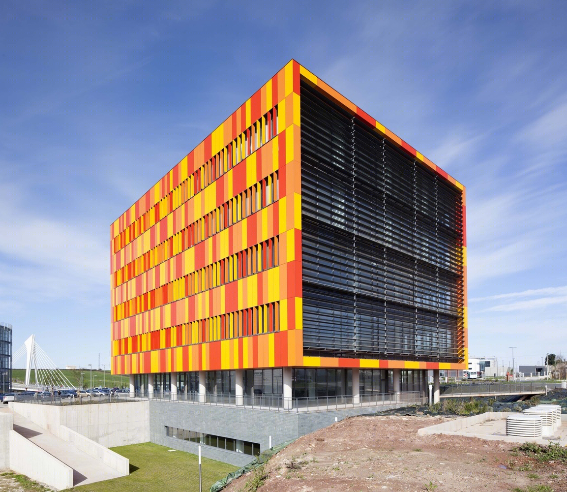 西班牙坎塔布里亚科技园区丨Pablo Notari Oviedo,SUMAR urbanismo y arquitectura,CONURMA IngenierosConsultores-5