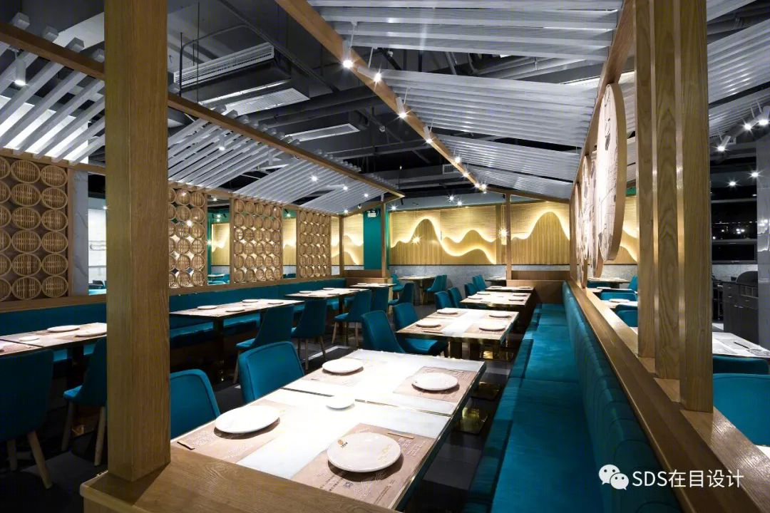 丹霞地貌融入餐厅,呈现简约原生态就餐体验-16