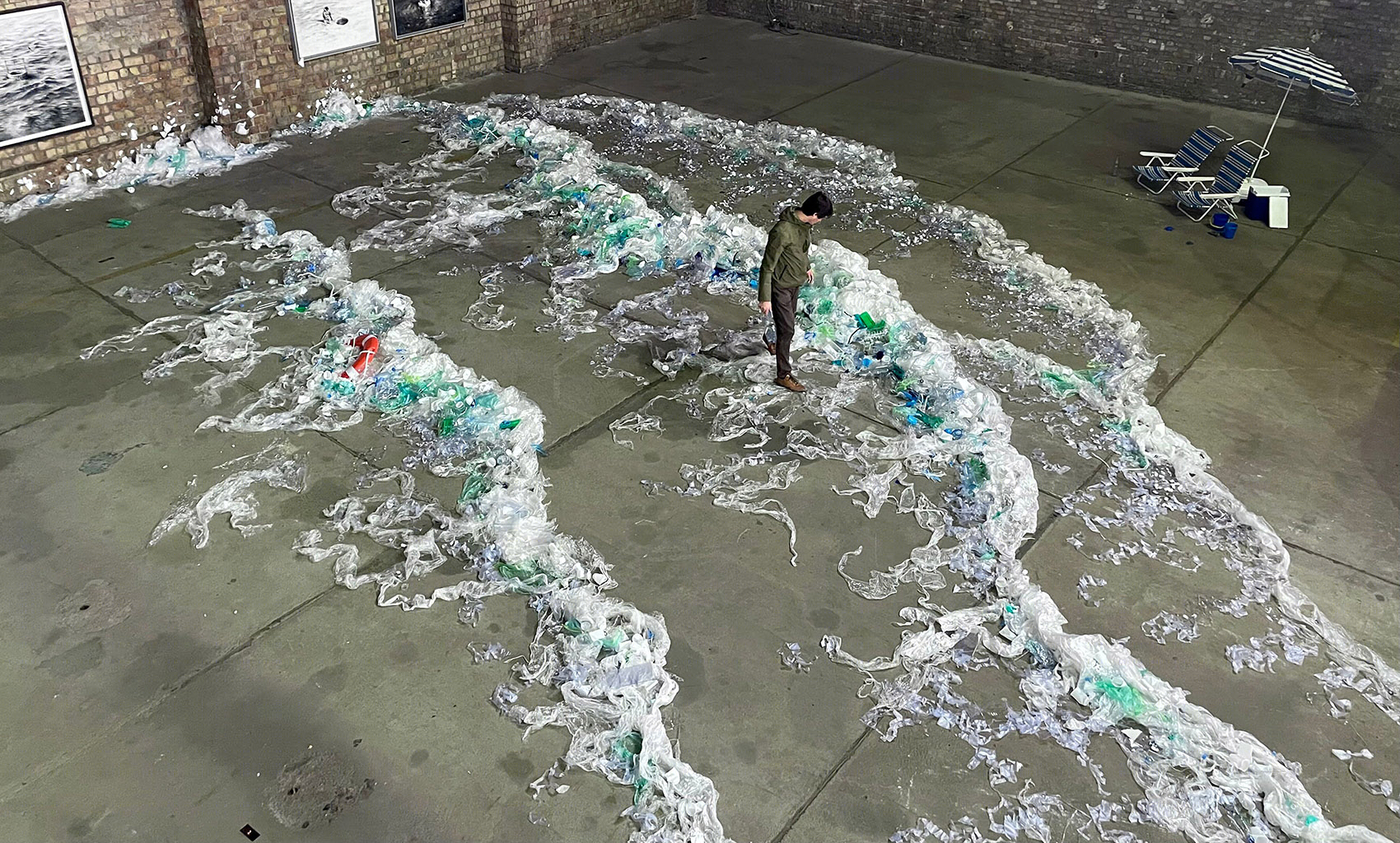Pejac 的“呼吸暂停”展览丨德国柏林-24