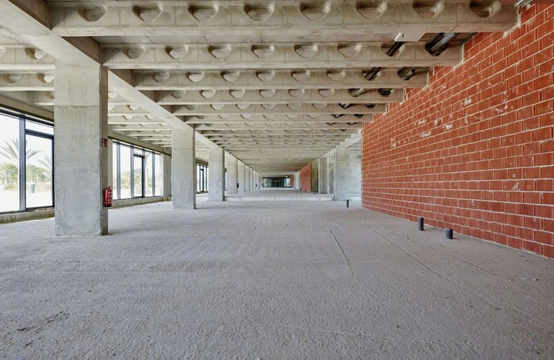 西班牙集装箱建筑 · 灵活办公空间的创新设计-58