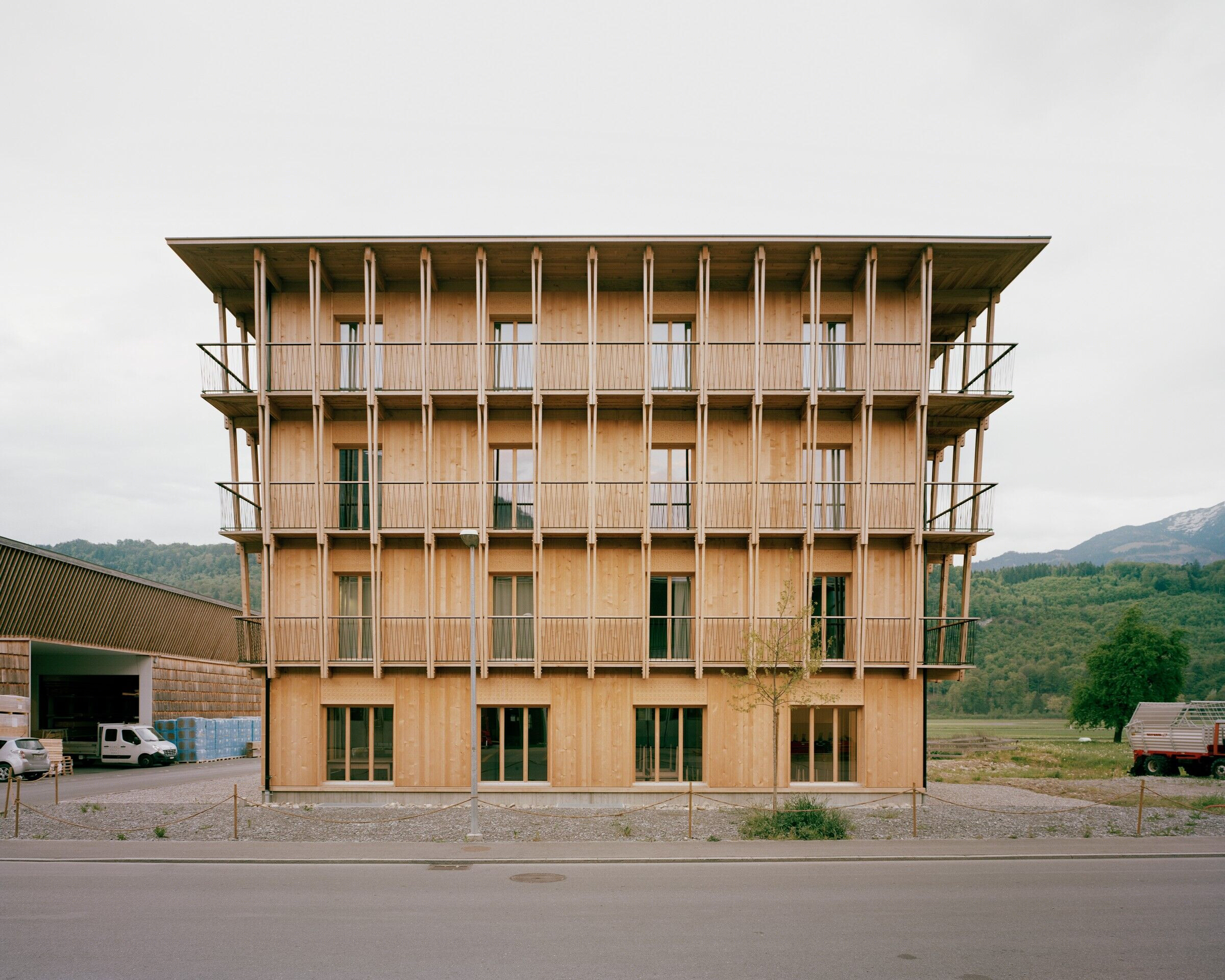 瑞士 Küng Holzbau 总部丨Seiler Linhart Architekten-41