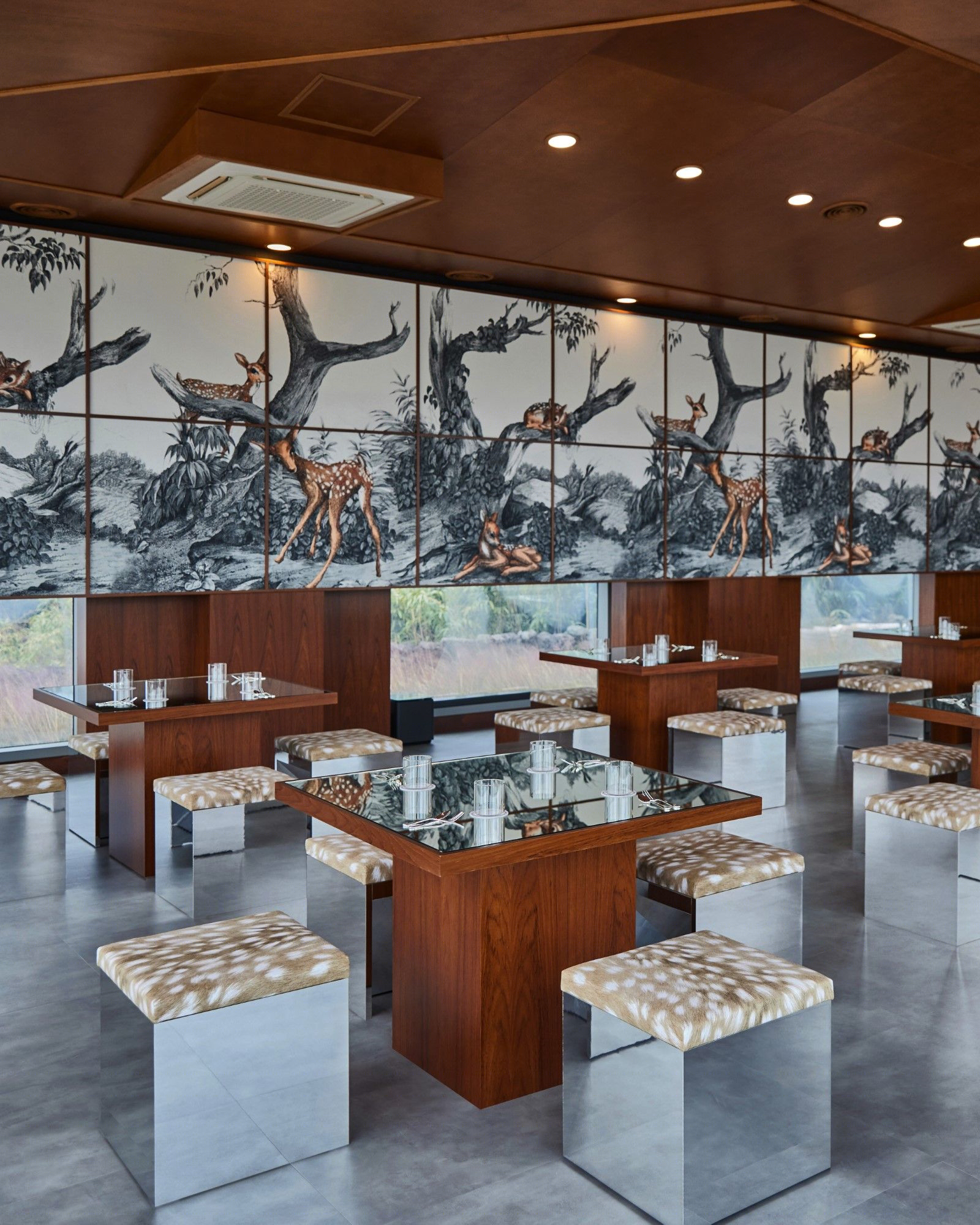 Burberry 济州岛镜面快闪店丨韩国-37