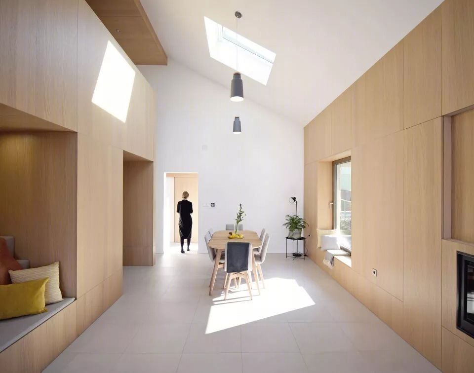 萨拉热窝半屋住宅 | 趣味木墙空间融入街区生活-22