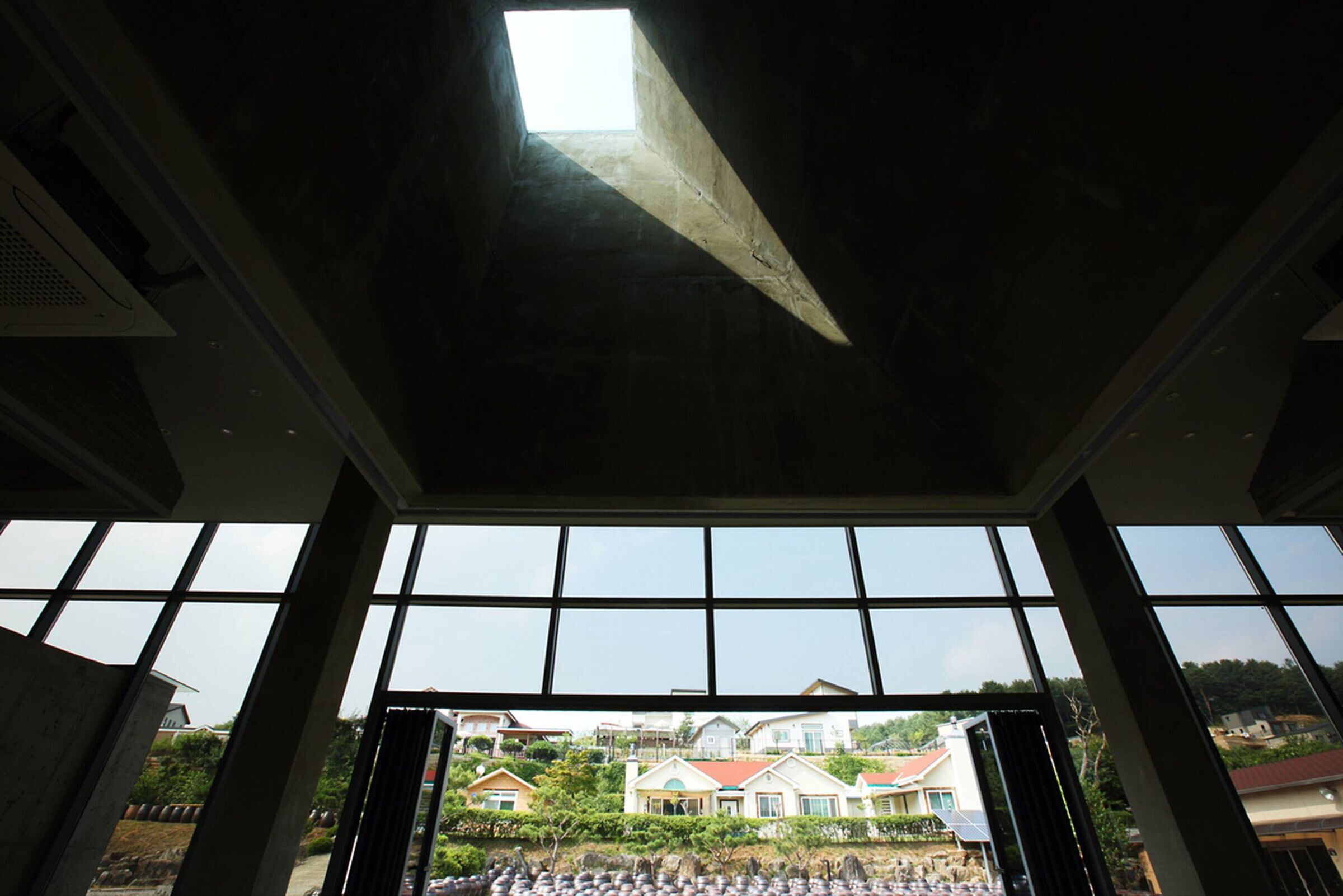 三瓮之境 · 韩国手工豆酱厂咖啡厅丨韩国首尔丨Oscape Architecten-45